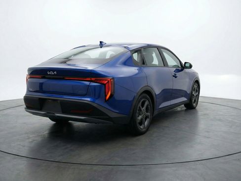 Used 2025 Kia K4 LXS image 9