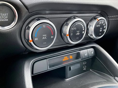 Used 2025 MAZDA MX-5 Miata Grand Touring w/ Weather Package image 30