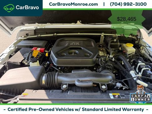 Used 2023 Jeep Wrangler Unlimited Sahara AWD/4WD image 14