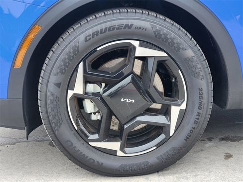 Certified 2026 Kia Sportage EX w/ EX Panorama Roof Package image 11