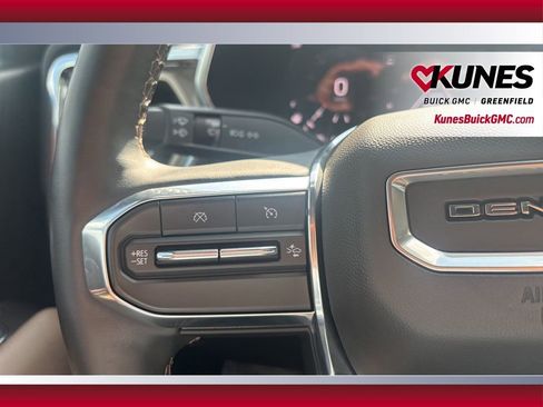 Used 2024 GMC Canyon Denali image 23