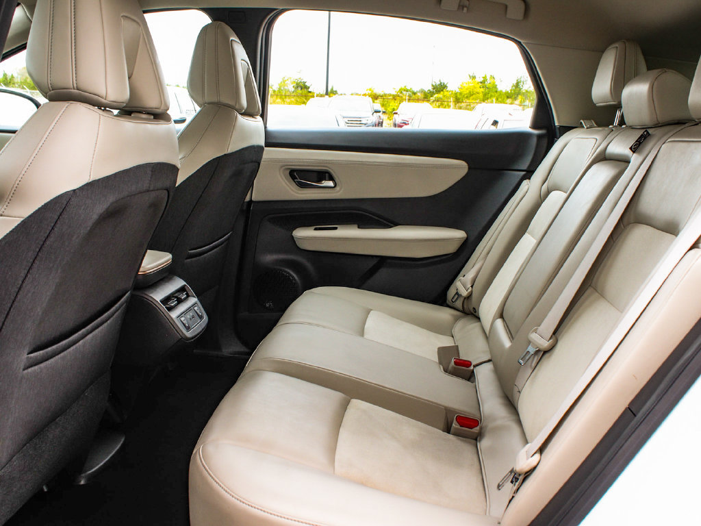 Used 2023 Nissan Ariya AWD image 35