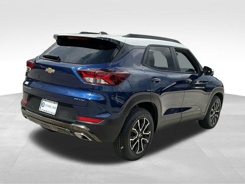Used 2022 Chevrolet TrailBlazer ACTIV w/ Technology Package FWD image 10