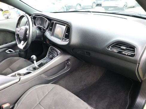 Used 2015 Dodge Challenger SRT w/ Technology Group image 25