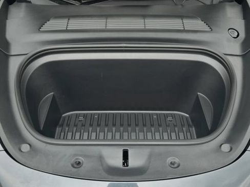 Used 2025 Tesla Model Y Long Range AWD/4WD image 62