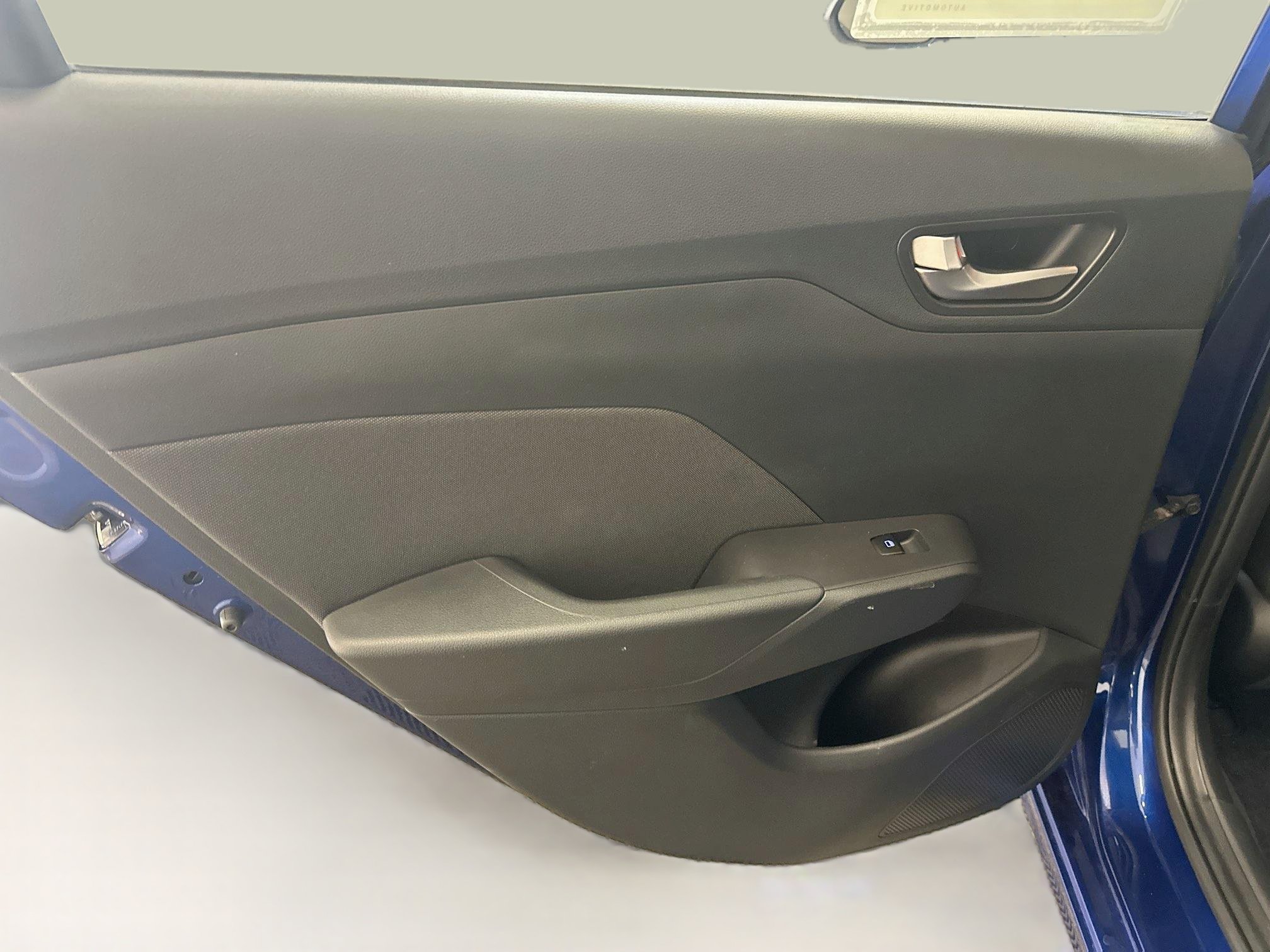 Used 2020 Hyundai Accent SE FWD image 26