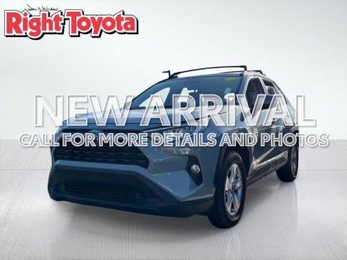 Used 2019 Toyota RAV4 XLE w/ Convenience Package image 1