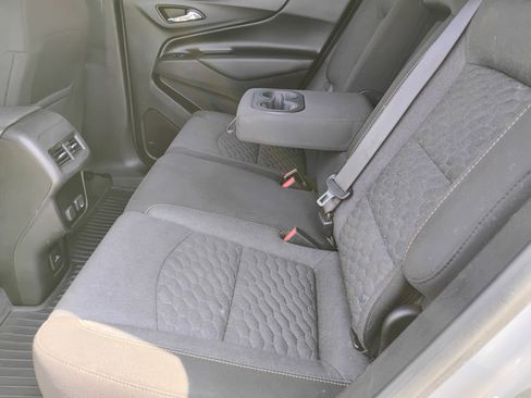Used 2018 Chevrolet Equinox LT image 17