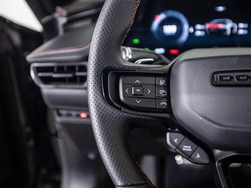 Used 2025 Dodge Charger Daytona Scat Pack w/ Track Pack image 29