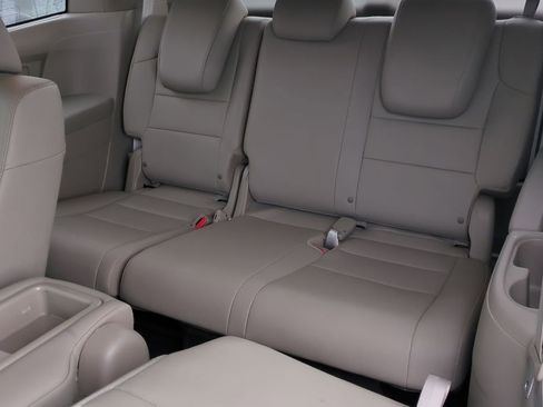 Used 2012 Honda Odyssey EX-L image 18