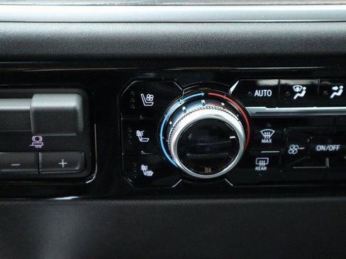 New 2026 GMC Sierra 2500 SLT w/ SLT Convenience Package image 41