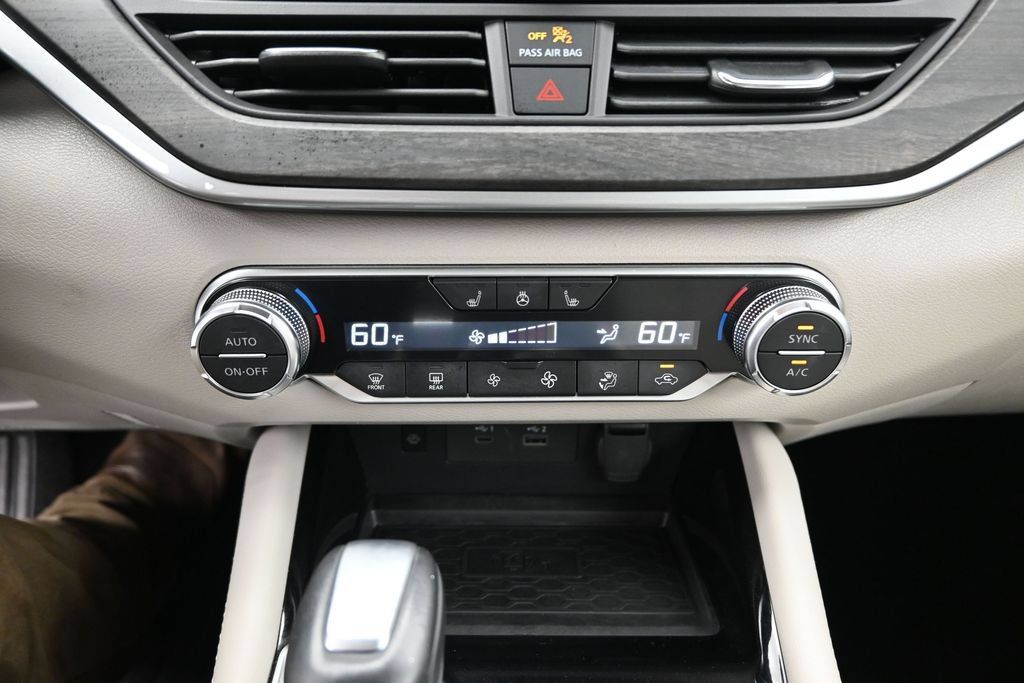 Used 2023 Nissan Altima 2.5 SL AWD/4WD image 13