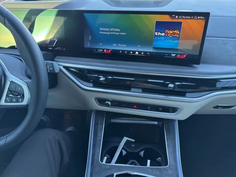 Used 2026 BMW X5 M60i image 5