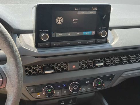 Used 2023 Honda Accord EX image 19