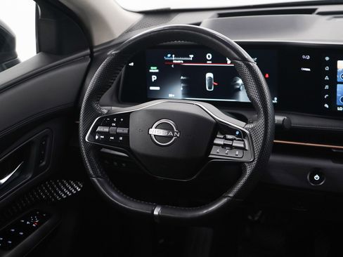 Used 2025 Nissan Ariya FWD image 14