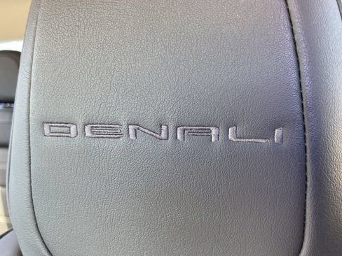Used 2022 GMC Canyon Denali AWD/4WD image 17