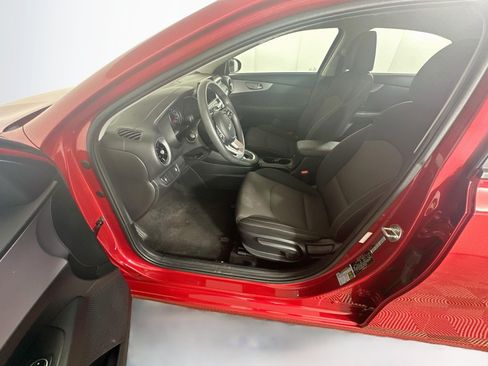 Used 2024 Kia Forte LXS FWD image 13