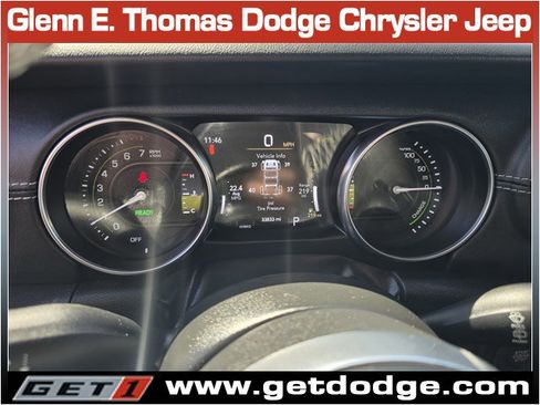 Used 2022 Jeep Wrangler Unlimited Sahara w/ Cold Weather Group image 15