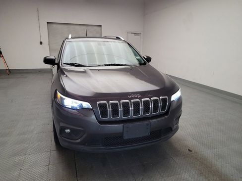 Used 2019 Jeep Cherokee Latitude Plus FWD image 14