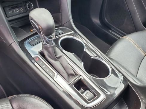 Used 2022 Chevrolet Equinox Premier image 25