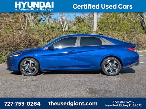 Certified 2023 Hyundai Elantra SEL w/ Convenience Package image 2