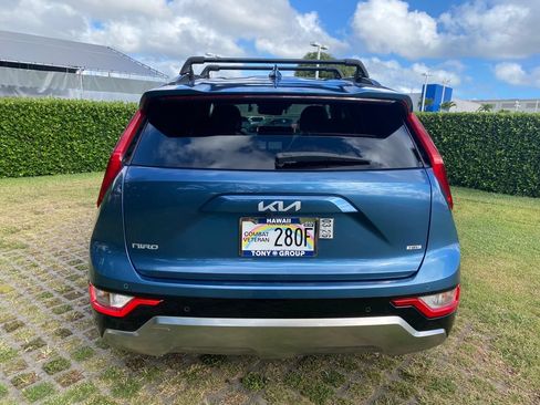 Used 2023 Kia Niro EX Touring FWD image 6