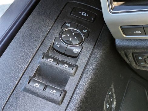 Used 2020 Ford F350 Lariat image 25
