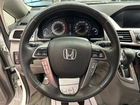 Used 2016 Honda Odyssey Touring image 12