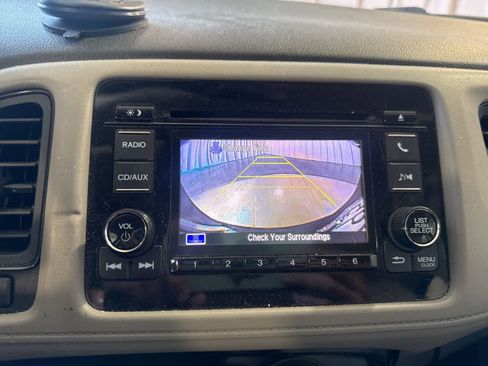 Used 2016 Honda HR-V LX image 25
