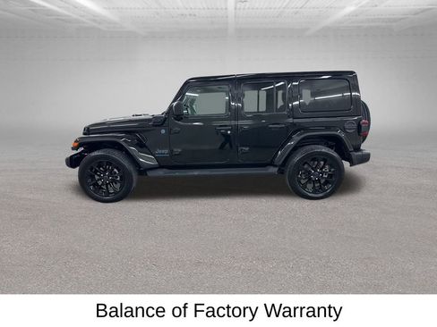 Used 2025 Jeep Wrangler Unlimited Sahara image 8