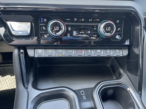 Certified 2025 GMC Sierra 2500 AT4X AWD/4WD image 44