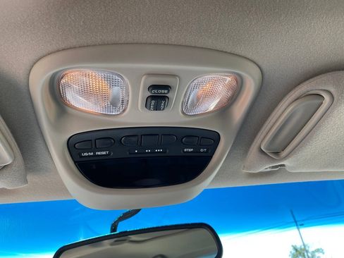 Used 2000 Chrysler 300M FWD image 31