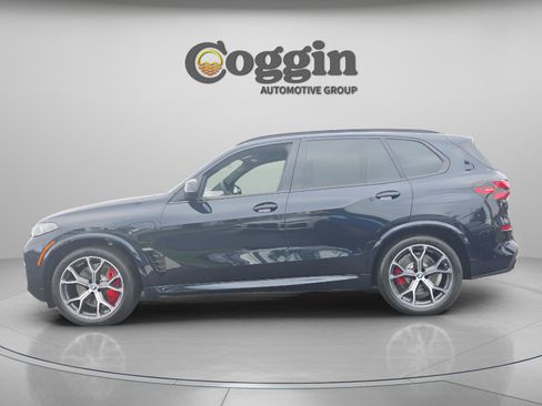 New 2026 BMW X5 xDrive50e w/ Executive Package AWD/4WD image 2