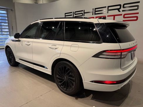 Used 2025 Lincoln Aviator Reserve w/ Equipment Group 201A AWD/4WD image 7
