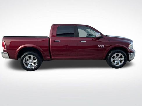 Used 2018 RAM 1500 Laramie w/ Convenience Group AWD/4WD image 10