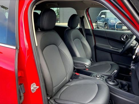 Certified 2024 MINI Cooper Countryman image 8