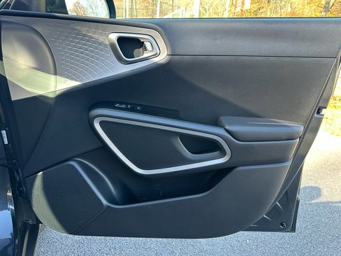 Used 2023 Kia Soul S image 28