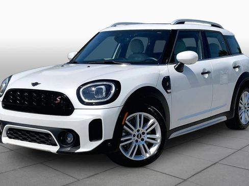 Used 2024 MINI Cooper Countryman S FWD image 2