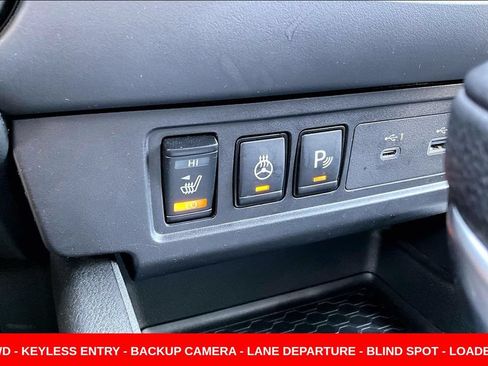 Used 2023 Nissan Frontier SV w/ SV Convenience Package AWD/4WD image 16