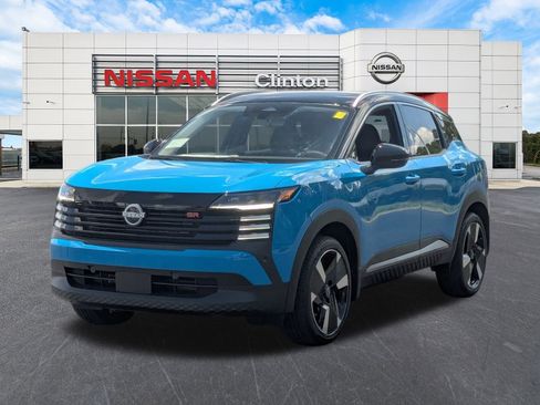 New 2025 Nissan Kicks SR w/ SR Premium Package image 7