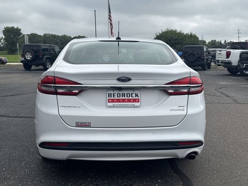 Used 2018 Ford Fusion SE image 6