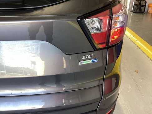 Used 2018 Ford Escape SE AWD/4WD image 20