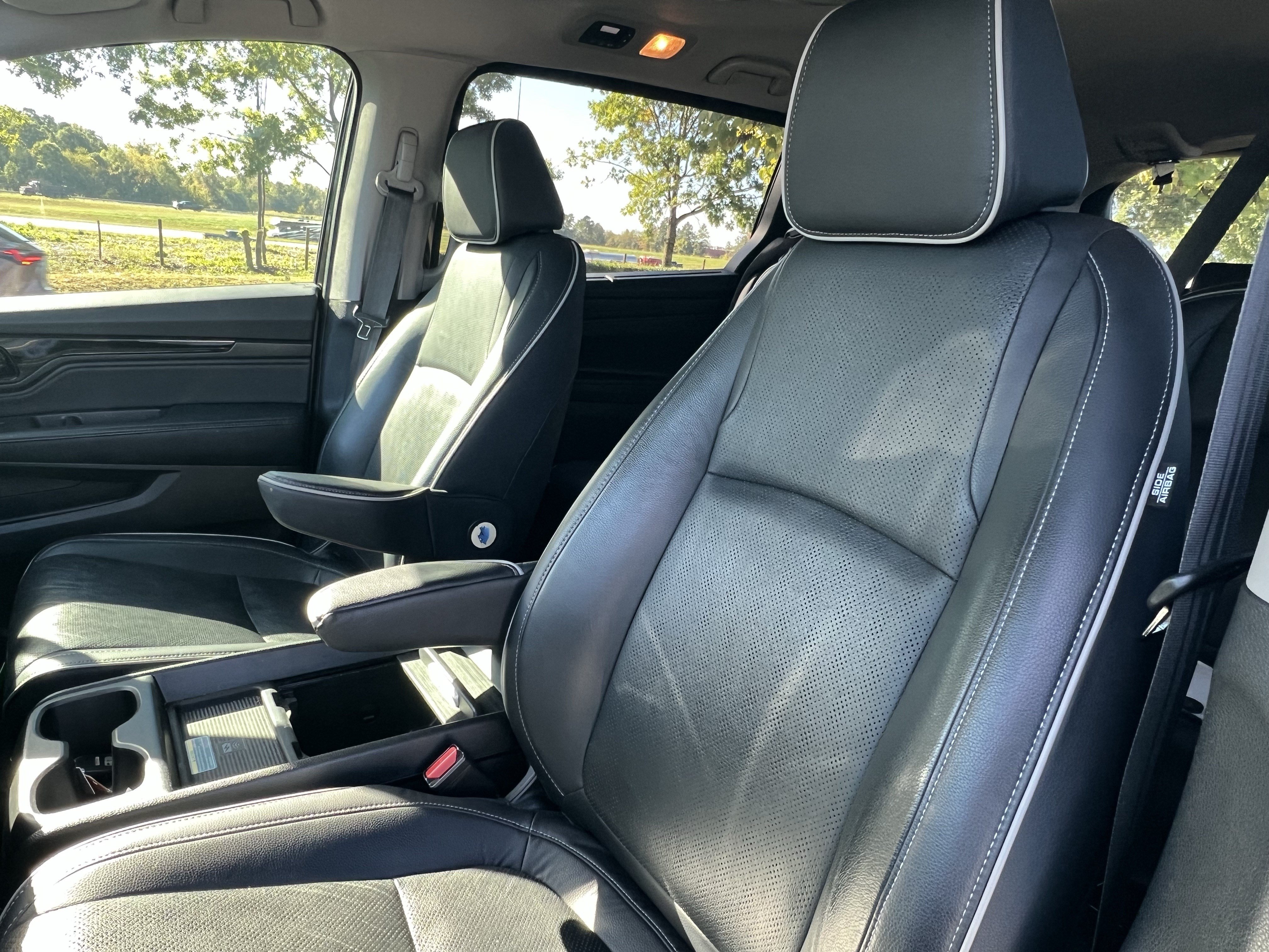 Used 2021 Honda Odyssey Elite image 16