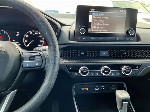 Used 2025 Honda CR-V EX image 7
