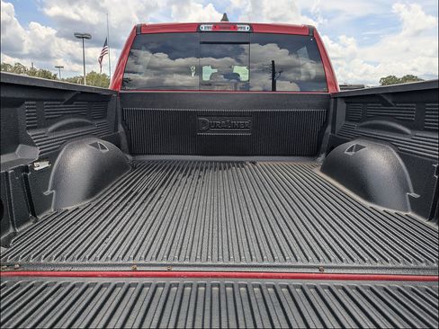 Used 2025 RAM 1500 Big Horn AWD/4WD image 13