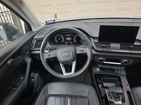 Used 2022 Audi Q5 2.0T Premium Plus w/ Premium Plus Package image 2