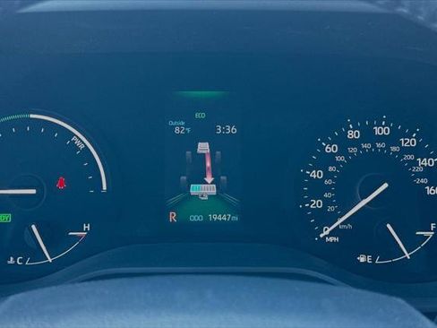 Certified 2024 Toyota Sienna XLE FWD image 24