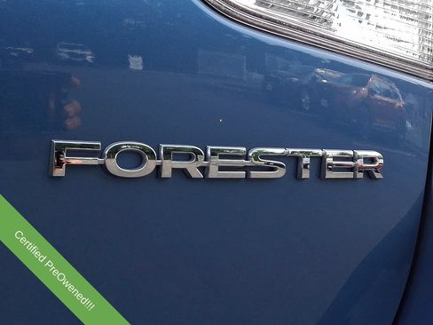 Used 2023 Subaru Forester Premium AWD/4WD image 29