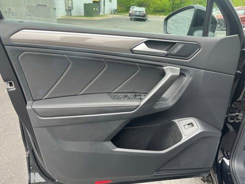 Certified 2024 Volkswagen Tiguan SE R-Line FWD image 9
