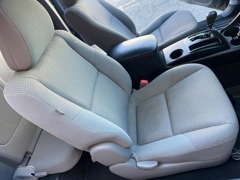 Used 2012 Toyota Tacoma 4x4 Access Cab V6 w/ Convenience Pkg image 12